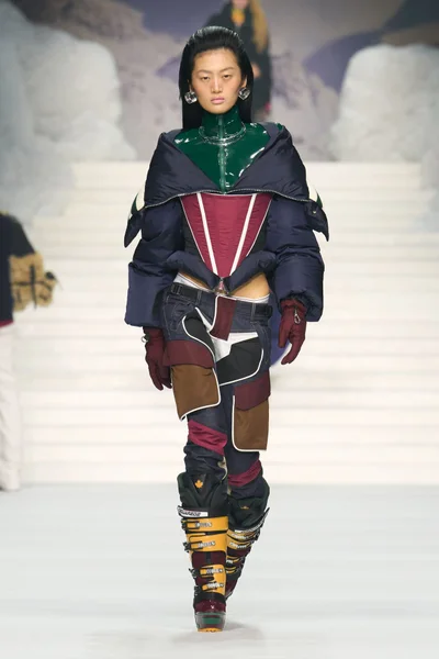 Look 33
